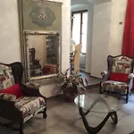 מלון Du Palais Centre 2*