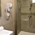 Du Palais Centre מלון 2*