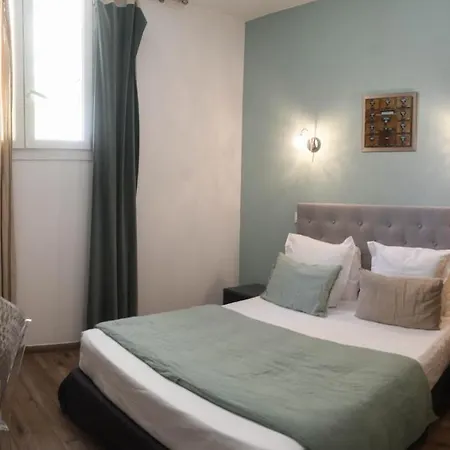 Hotel Du Palais Centre 2*