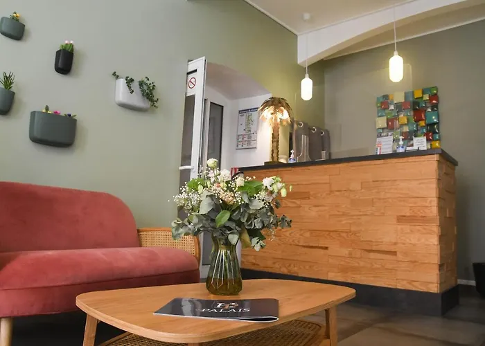 Du Palais Centre מלון 2*