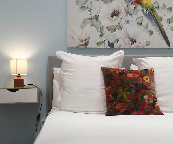 מלון Du Palais Centre 2*