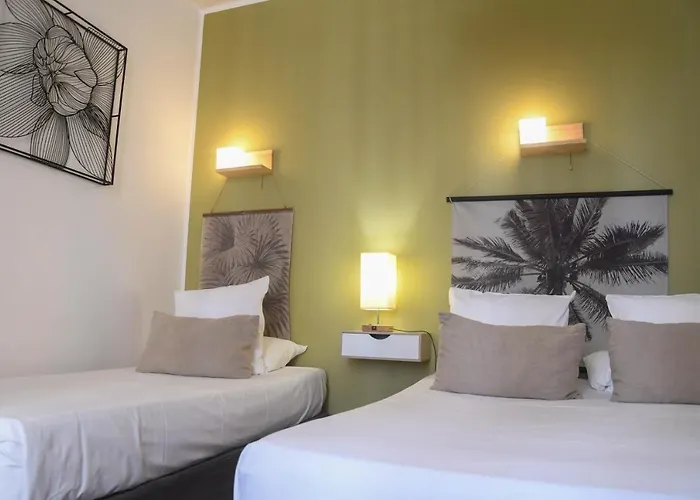 Du Palais Centre Hotel