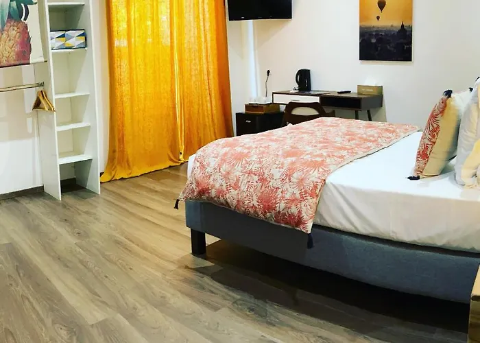 Du Palais Centre מלון 2*