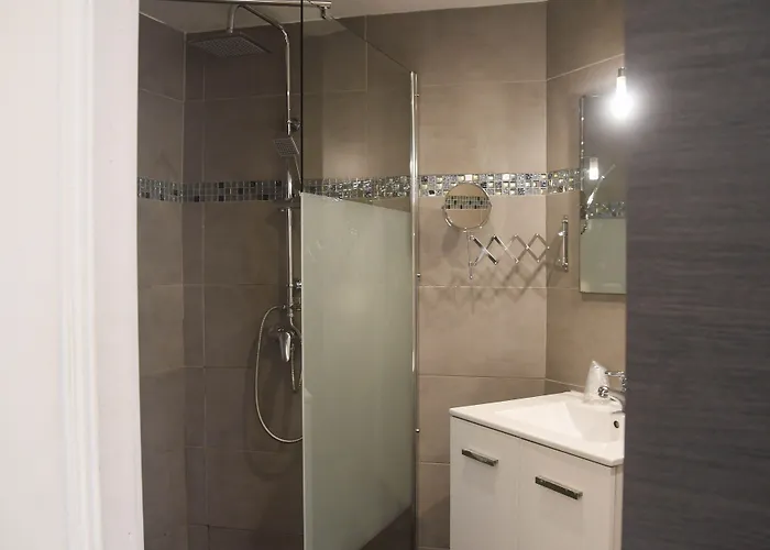 Hotell Du Palais Centre 2*