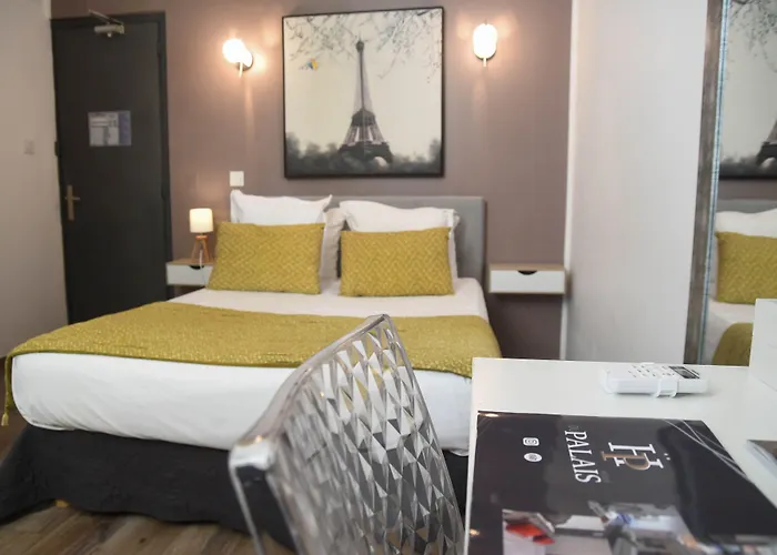 Du Palais Centre Hotell